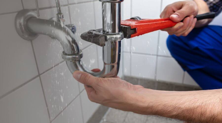 Local tankless water heater installation in Carrier Mills, IL